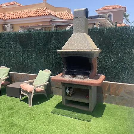 빌라 Private - Sleeps 6 - Heated Pool - Air Con