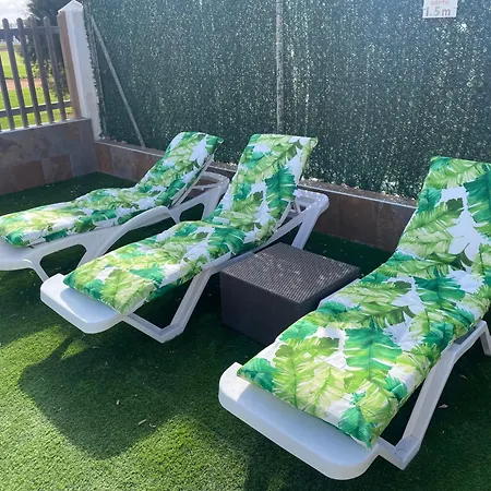 Private - Sleeps 6 - Heated Pool - Air Con 빌라